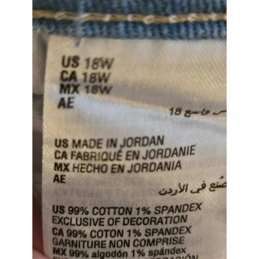 Style & Co Plus Women's 18W Straight Crop Jeans High Rise Wash Light Blue Denim - Picture 6 of 10